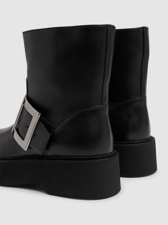 Roger Vivier: 30mm Viv Rangers leather ankle boots - Black - women_4 | Luisa Via Roma