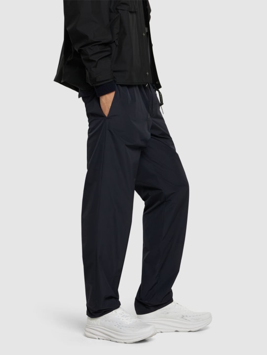 Hoka: Clifton 9 sneakers - men_1 | Luisa Via Roma