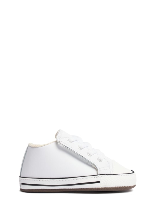 Converse: Lauflernschuhe aus Canvas „Chuck Taylor“ - Weiß - kids-boys_0 | Luisa Via Roma