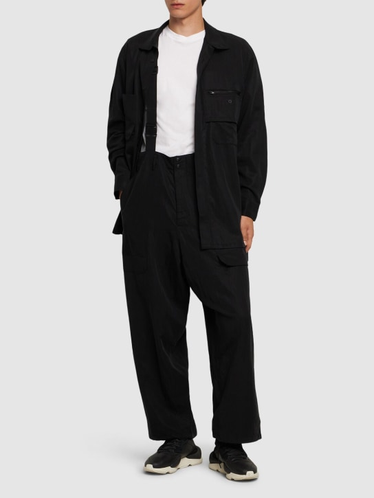 Y-3: Pantalones de techno con tirantes - Negro - men_1 | Luisa Via Roma