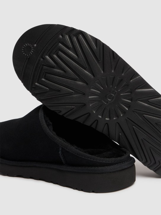Ugg: 10mm Classic Slip-On shearling loafers - Black - men_3 | Luisa Via Roma