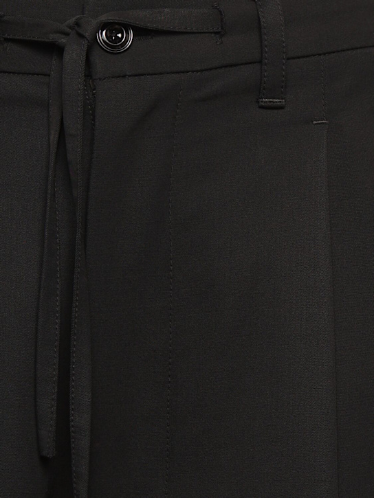 Lemaire: Pleated drawstring pants - Black - men_4 | Luisa Via Roma