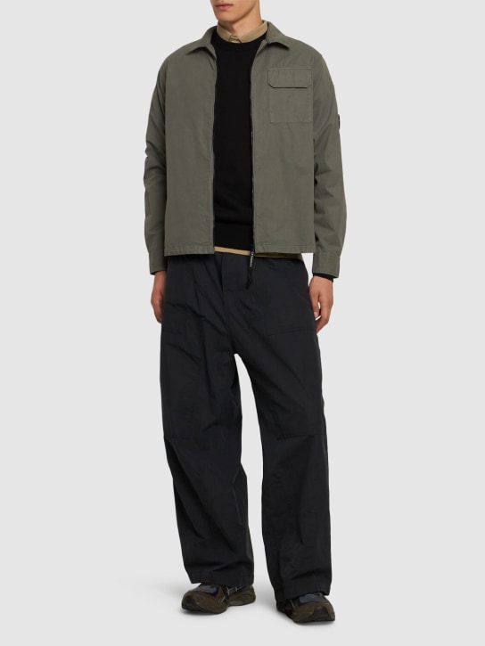 C.P. Company: Cotton gabardine zipped overshirt - Grape Leaf - men_1 | Luisa Via Roma