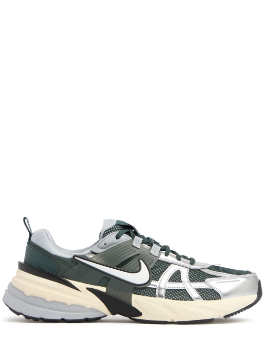 Nike: Sneakers "V2k" - men_0 | Luisa Via Roma