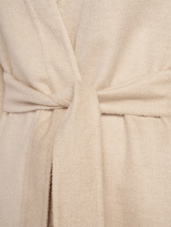 Max Mara: Cappotto con cintura Vezzoso in cammello - Beige Chiaro - women_5 | Luisa Via Roma