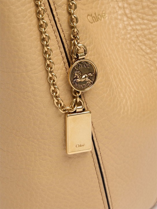 Chloé: Small Chloé grain leather tote bag - Milky Brown - women_3 | Luisa Via Roma