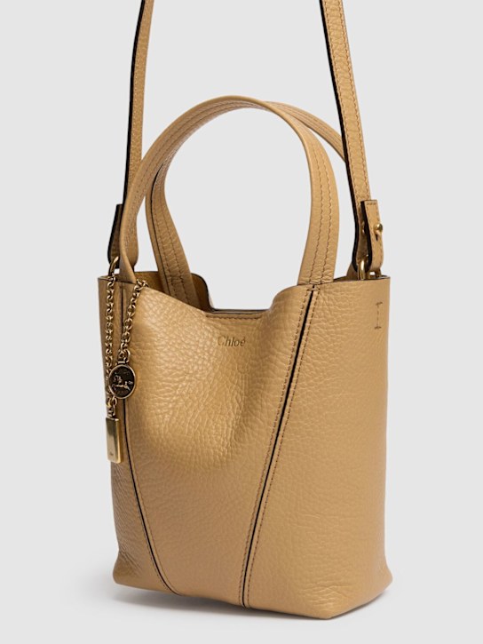 Chloé: Small Chloé grain leather tote bag - Milky Brown - women_2 | Luisa Via Roma
