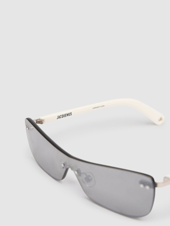 Jacquemus: Les Lunettes Mirada squared sunglasses - White/ Silver - men_1 | Luisa Via Roma