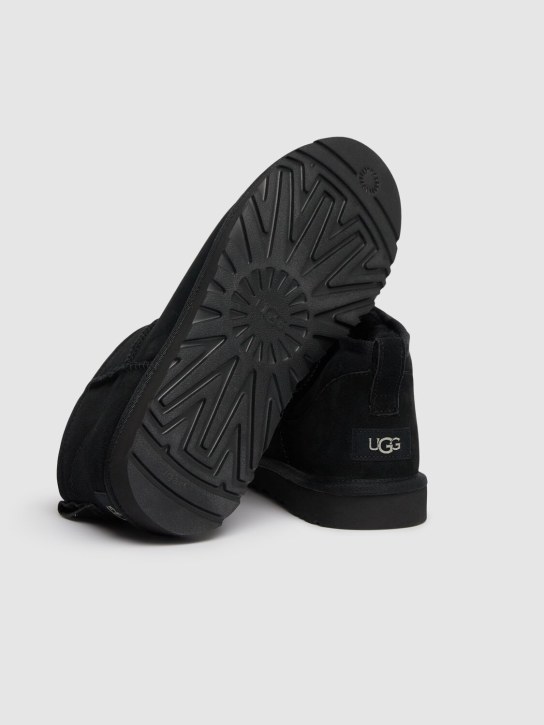 Ugg: 10mm Classic Ultra Mini shearling boots - Black - men_3 | Luisa Via Roma