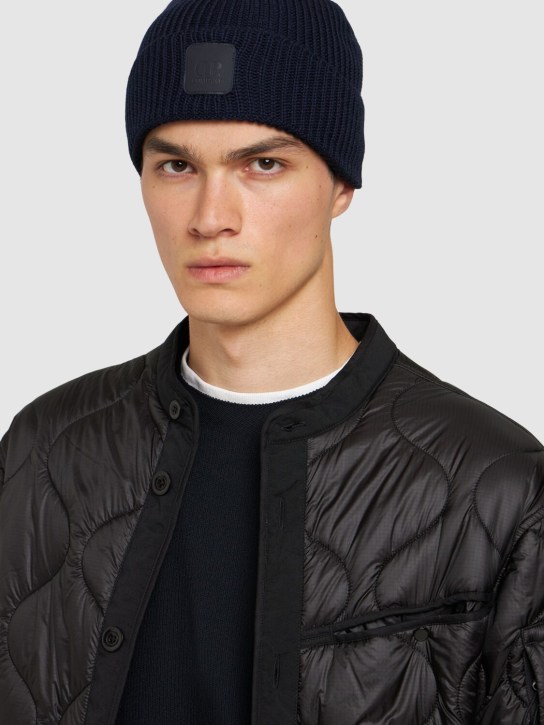 C.P. Company: Metropolis Series beanie - Blau - men_1 | Luisa Via Roma