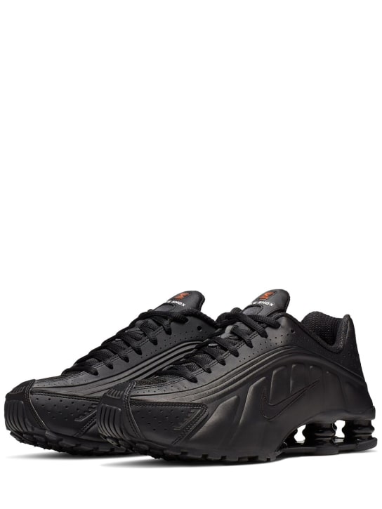 Nike: Sneakers Shox R4 - women_1 | Luisa Via Roma