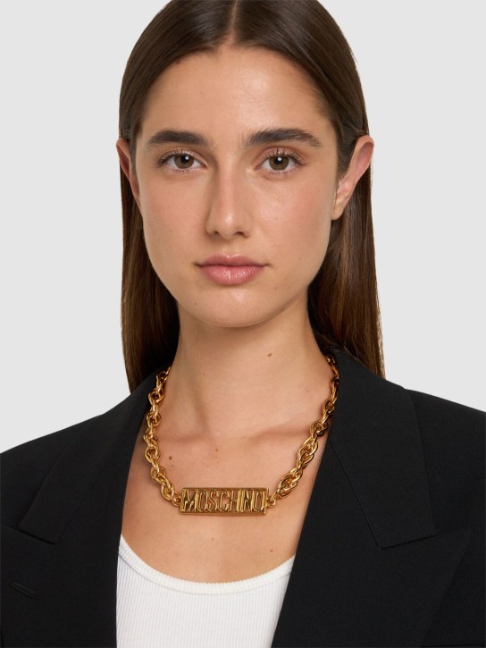 Moschino: Plate logo collar necklace - women_1 | Luisa Via Roma