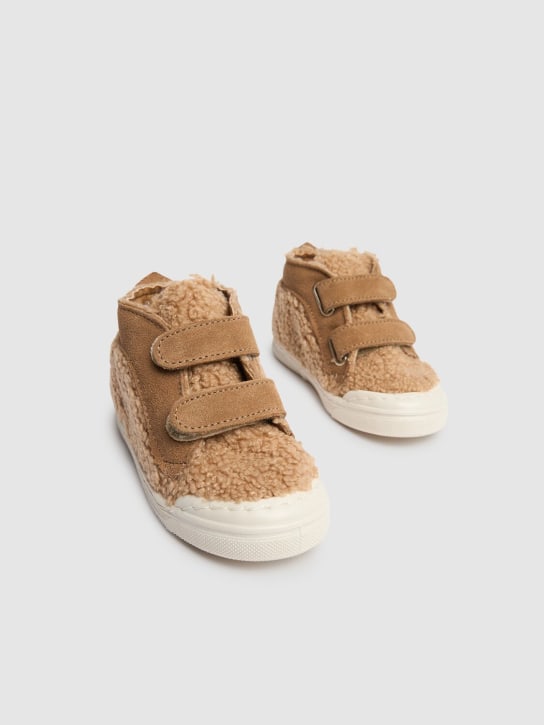 Il Gufo: Teddy strap sneakers - Beige - kids-boys_1 | Luisa Via Roma