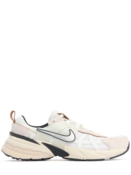 Nike: V2K Run sneakers - Summit White/Ch - women_0 | Luisa Via Roma