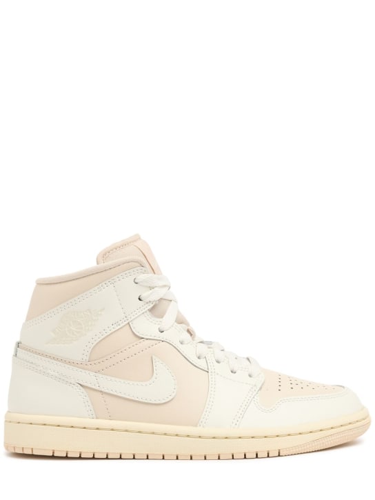 Nike: Air Jordan 1 Mid sneakers - Legend Light Brown - women_0 | Luisa Via Roma