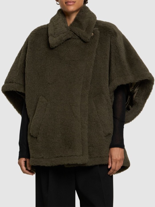 Max Mara: Tebe1 alpaca & wool blend teddy cape - Khaki - women_1 | Luisa Via Roma