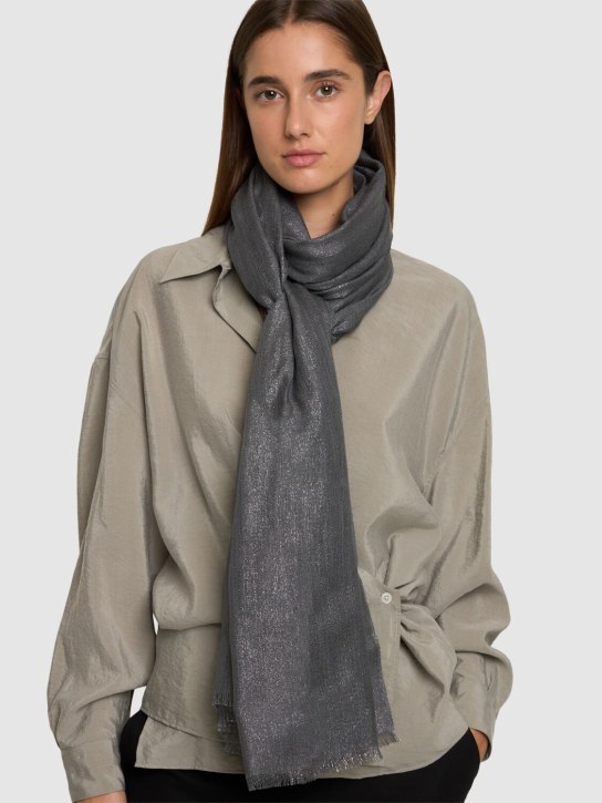 Brunello Cucinelli: Laminated cashmere blend scarf - Piombo Grey - women_1 | Luisa Via Roma