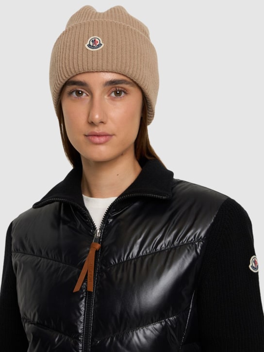 Moncler: トリコットヴァージンウールビーニー - women_1 | Luisa Via Roma
