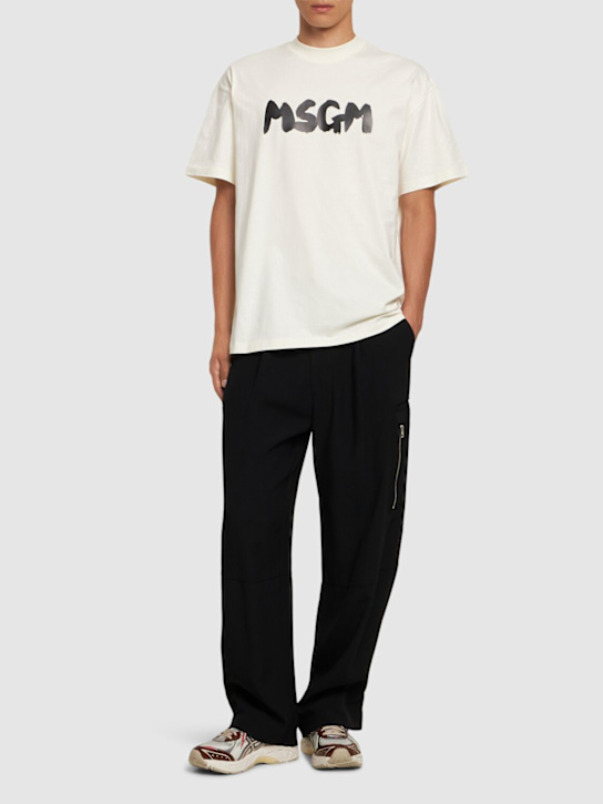 MSGM: T-shirt in jersey di cotone con logo - Crema/Nero - men_1 | Luisa Via Roma