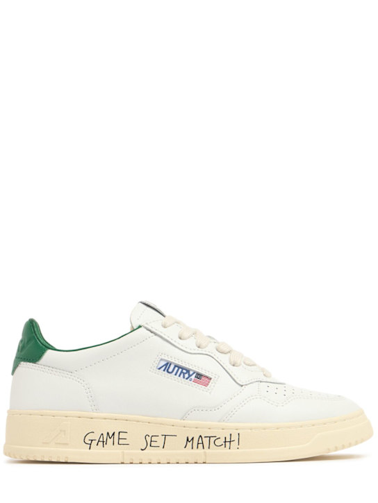 Autry: Medalist Low sneakers - White - women_0 | Luisa Via Roma