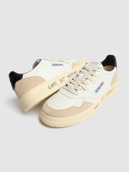 Autry: Medalist Low sneakers - Wht Blk - men_2 | Luisa Via Roma