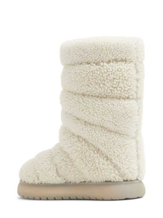 Moncler: Gaia Pocket Mid shearling boots - women_3 | Luisa Via Roma