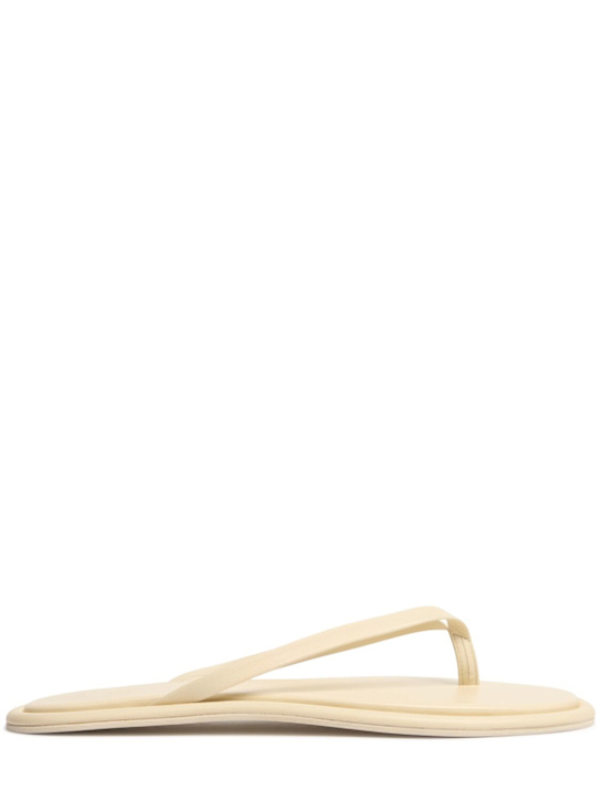 St. Agni: 5mm Leather flip flop sandals - women_0 | Luisa Via Roma