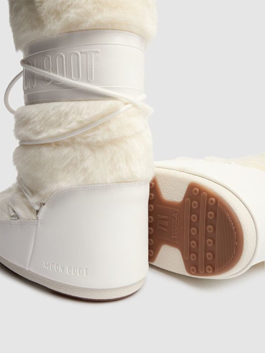 Moon Boot: Tall Icon moon boots - White - women_3 | Luisa Via Roma