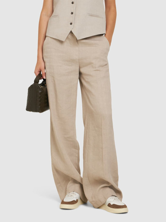 Autry: Medalist Low sneakers - women_1 | Luisa Via Roma