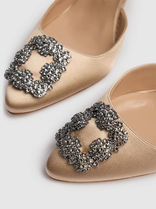Manolo Blahnik: 70毫米Hangisi绸缎高跟鞋 - 香槟色 - women_3 | Luisa Via Roma