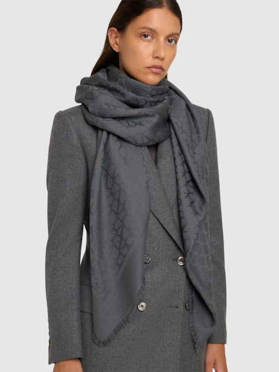 Valentino Garavani: Toile Iconographe wool & silk scarf - Stone Grey - women_1 | Luisa Via Roma