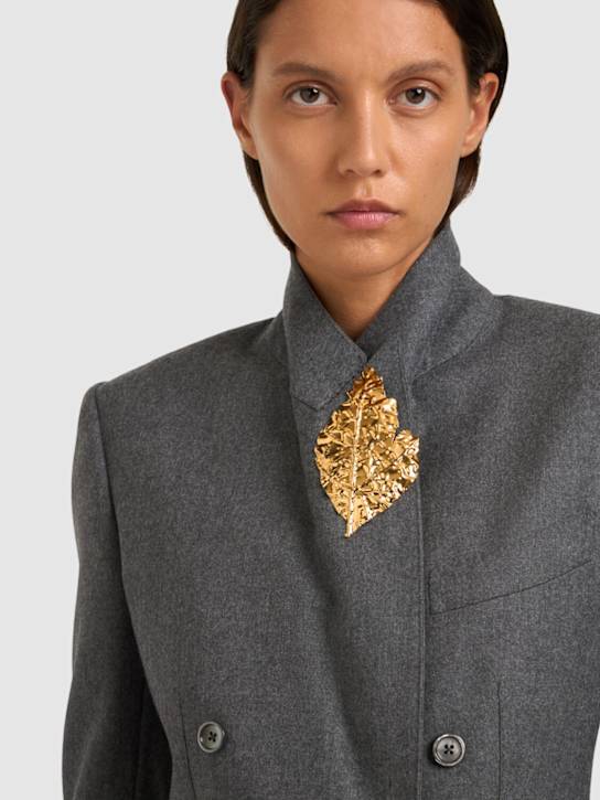 Jil Sander: Ew5 3 leaf pin - Gold - women_1 | Luisa Via Roma