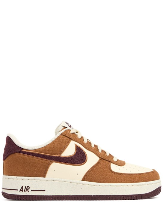 Nike: Sneakers "Air Force 1'07 LV8" - men_0 | Luisa Via Roma