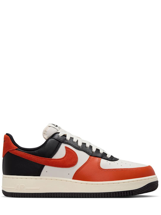 Nike: Sneakers "Air Force 1 '07 LV8" - men_0 | Luisa Via Roma