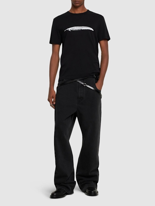 Ann Demeulemeester: Baptist feather print cotton t-shirt - men_1 | Luisa Via Roma