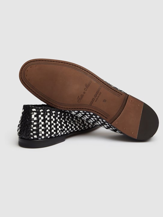 Dolce&Gabbana: Woven two-tone leather loafers - White/Black - men_4 | Luisa Via Roma