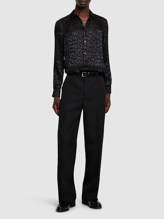 Versace: Leopard print silk blend satin shirt - 1b000-black - men_1 | Luisa Via Roma