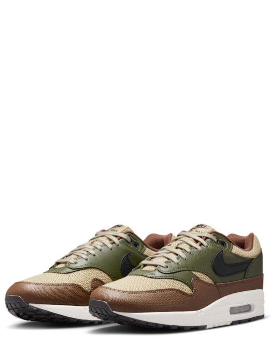 Nike: Sneakers "Air Max 1 ESS" - men_1 | Luisa Via Roma