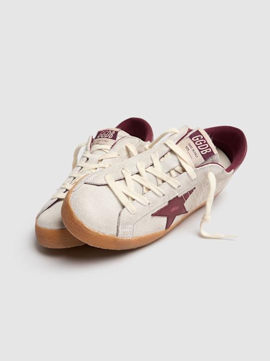 Golden Goose: 20毫米Super-Star麂皮运动鞋 - 白色/酒红色 - women_2 | Luisa Via Roma