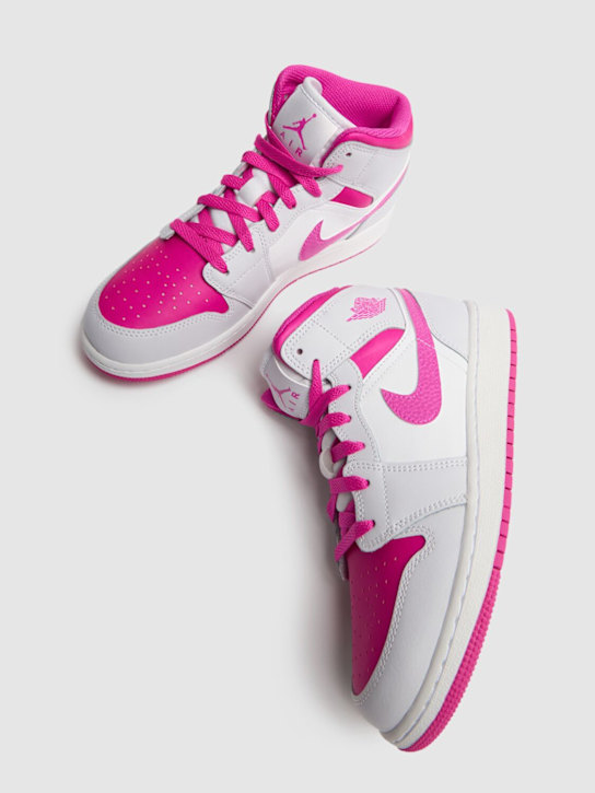 Nike: Sneakers "Air Jordan 1 Mid" - Iris Whisper - kids-girls_1 | Luisa Via Roma