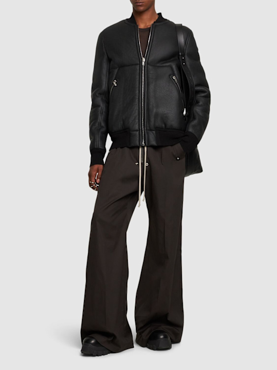 Rick Owens: Bomber shearling Classic Flight - Nero/Perla - men_1 | Luisa Via Roma