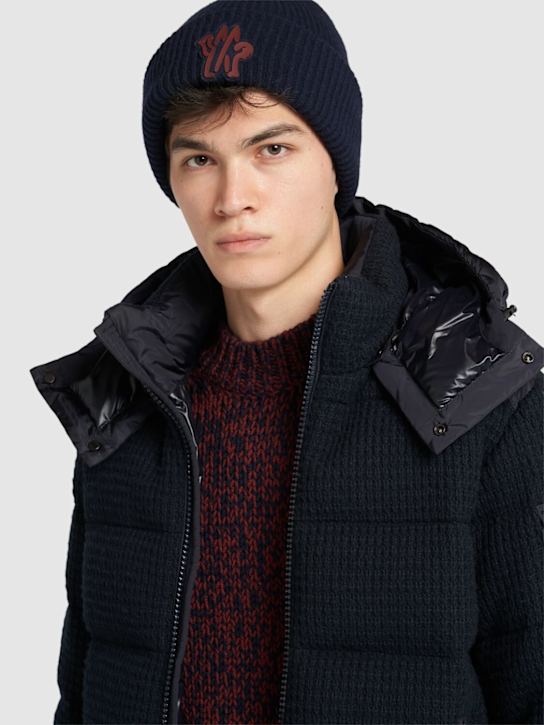 Moncler: Monogram virgin wool beanie - men_1 | Luisa Via Roma