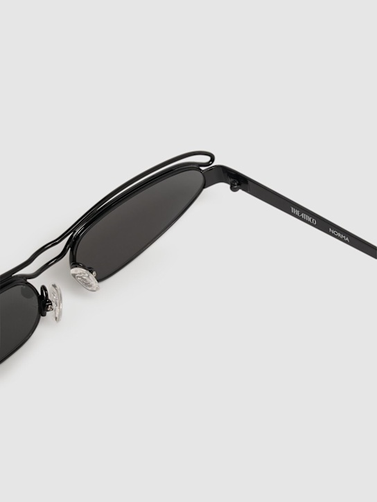 The Attico: Slim metal sunglasses - women_4 | Luisa Via Roma