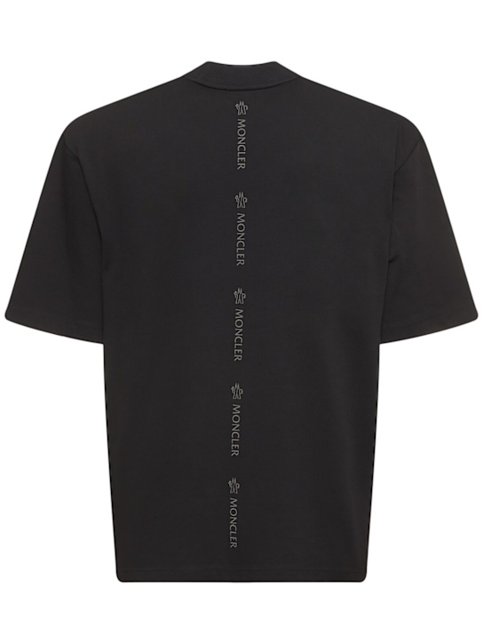 Moncler: Logo cotton t-shirt - men_4 | Luisa Via Roma