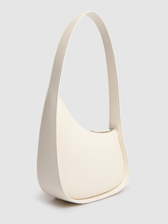 The Row: SCHULTERTASCHE AUS GLATTLEDER „HALF MOON“ - New Ivory Pld - women_1 | Luisa Via Roma