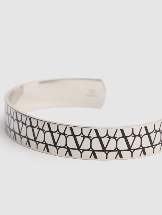 Valentino Garavani: Toile Iconographe cuff bracelet - Palladium - men_1 | Luisa Via Roma