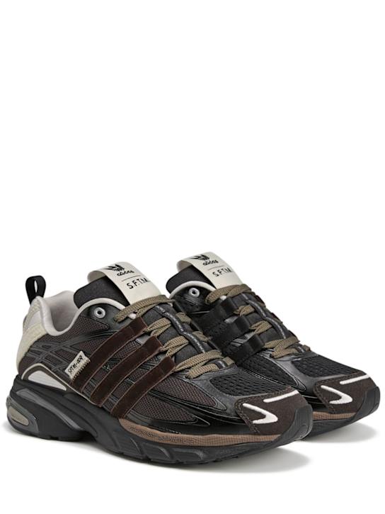 adidas Originals: Sftm Adistar Cushion sneakers - men_1 | Luisa Via Roma