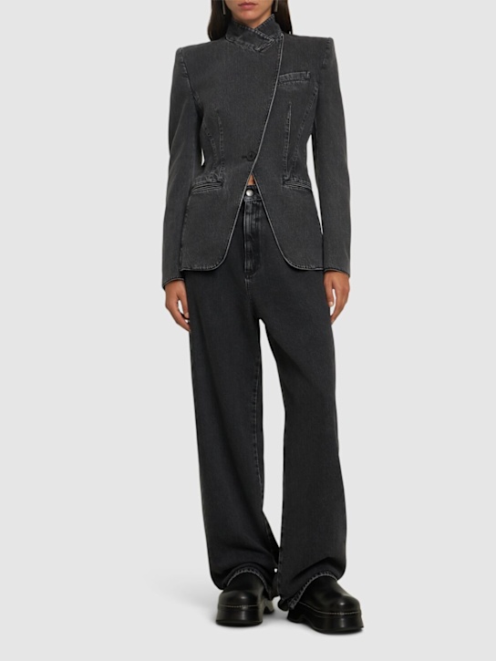 Alexander McQueen: Blazer de denim de algodón orgánico - Negro - women_1 | Luisa Via Roma