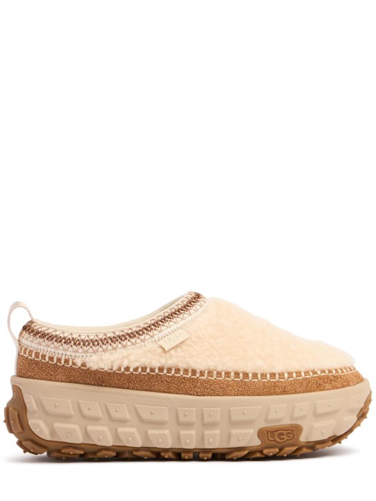 Ugg: 40mm Venture Daze Cozy suede mules - Beige - women_0 | Luisa Via Roma