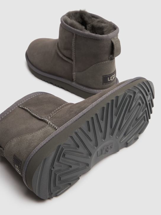 Ugg: Classic Mini II剪羊毛靴子 - kids-boys_3 | Luisa Via Roma